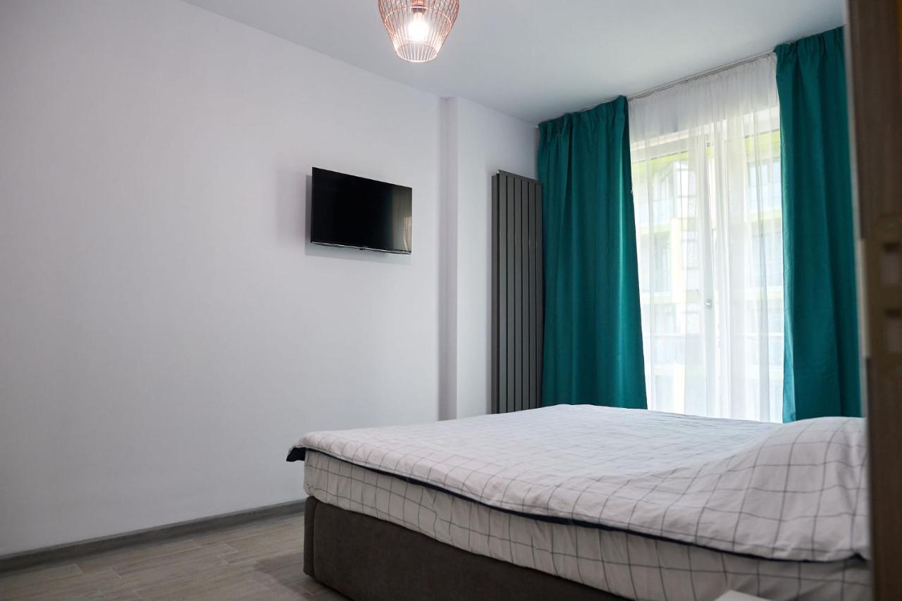 Vibe Apartment- Spa N Pools Beach Resort Navodari Ngoại thất bức ảnh